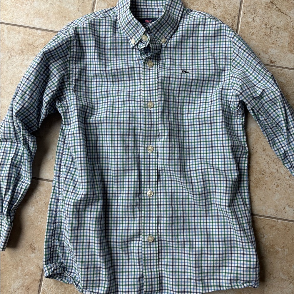 Two Vineyard Vines boys small button down shirts small (8-10)